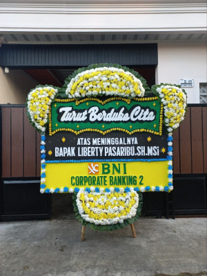 Papan Bunga Duka di Metro Selatan