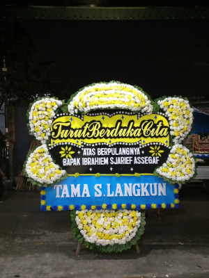 Papan Bunga Duka di Metro Selatan
